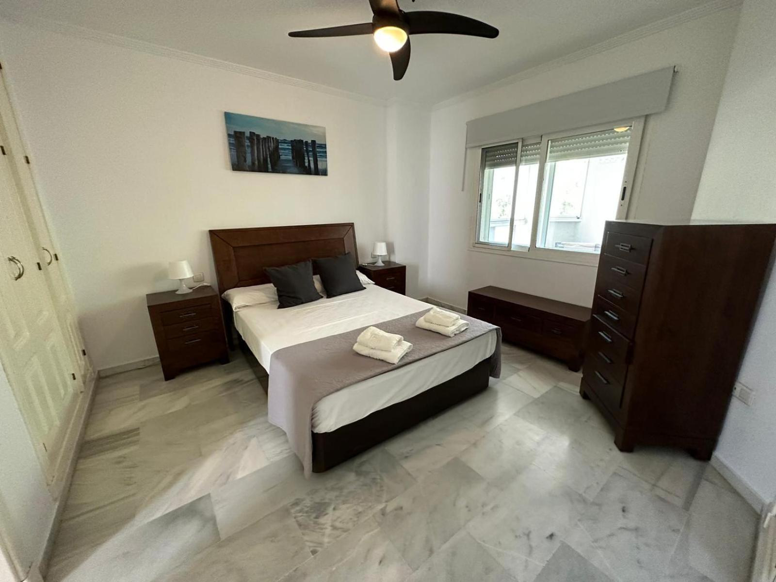 Apartamentos Naranjos Del Sol Marbella Exterior photo