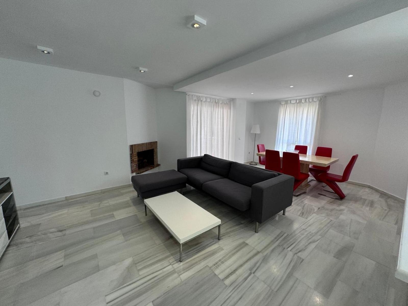 Apartamentos Naranjos Del Sol Marbella Exterior photo